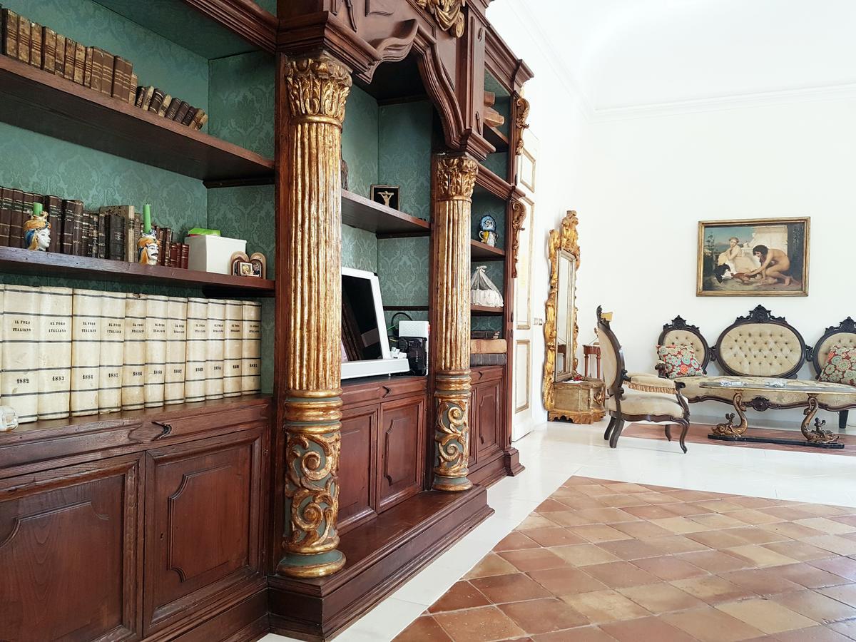 Residenza Vanvitelli トロペーア エクステリア 写真