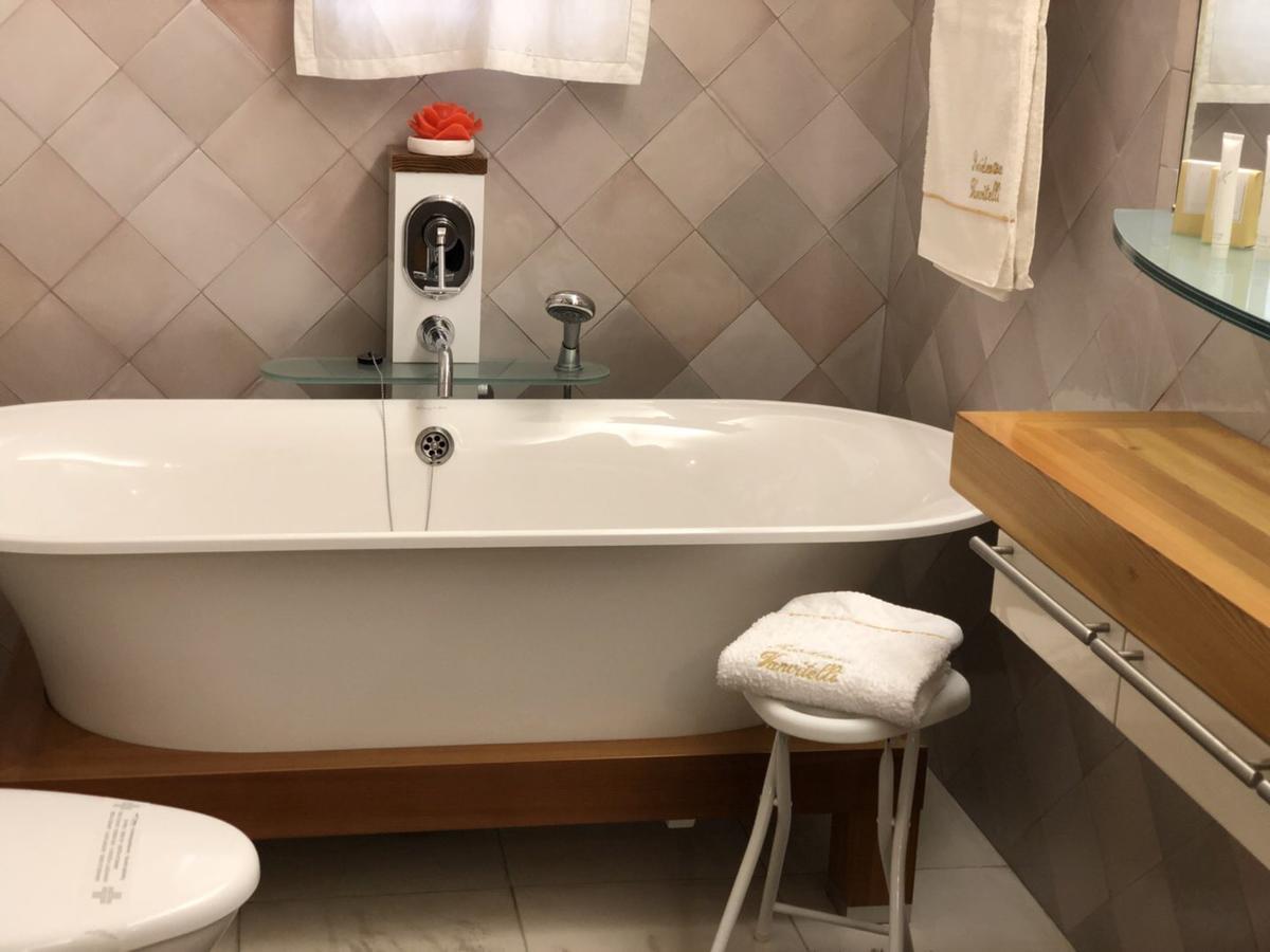 Residenza Vanvitelli トロペーア エクステリア 写真