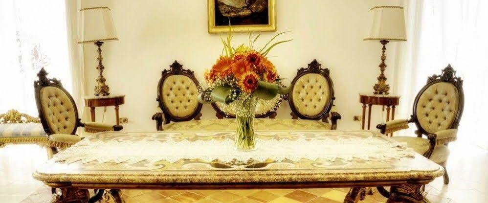 Residenza Vanvitelli トロペーア エクステリア 写真